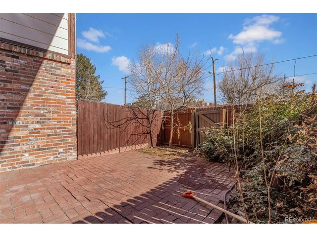 908 S Iola St, Aurora, CO 80012