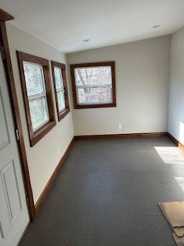 231 E Huntsville Road, Fayetteville, AR 72701