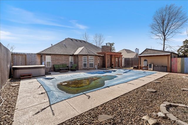 3603 W Hemlock Street, Rogers, AR 72756