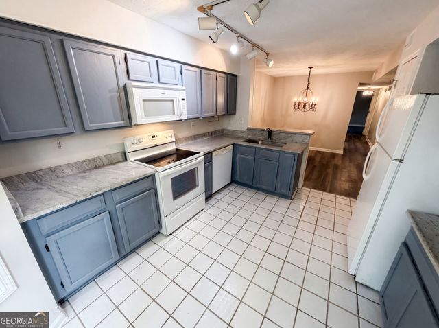 4491 Pineridge Circle, Atlanta, GA 30338