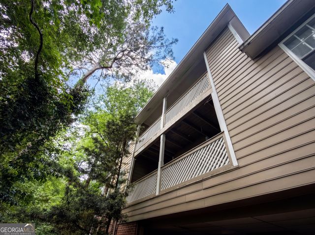 4491 Pineridge Circle, Atlanta, GA 30338
