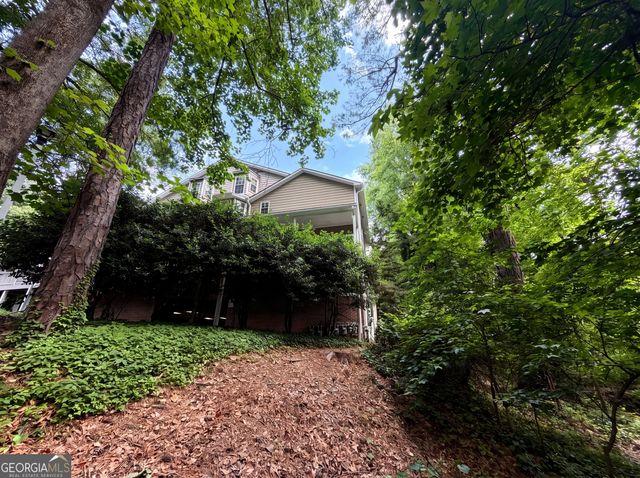 4491 Pineridge Circle, Atlanta, GA 30338