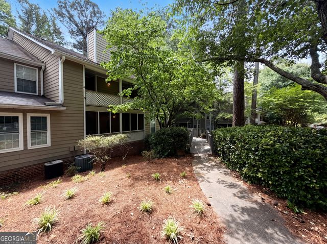 4491 Pineridge Circle, Atlanta, GA 30338