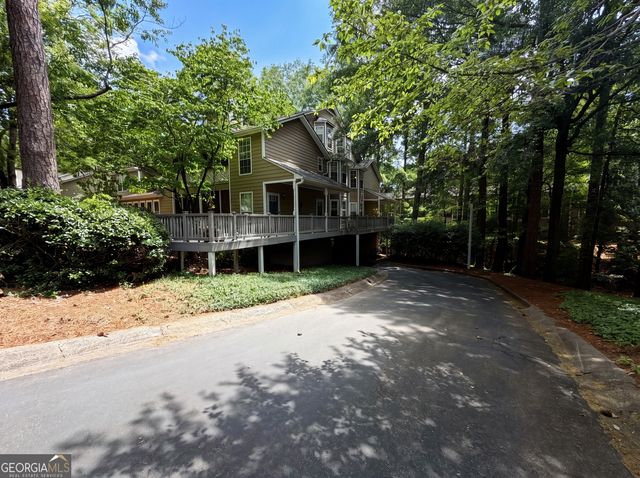4491 Pineridge Circle, Atlanta, GA 30338