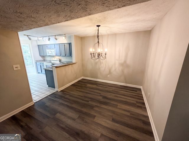 4491 Pineridge Circle, Atlanta, GA 30338