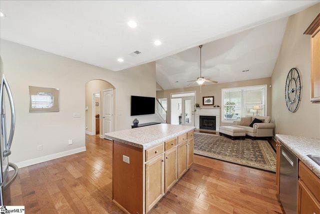 47 Rising Meadow Lane, Taylors, SC 29687