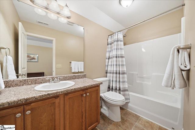 47 Rising Meadow Lane, Taylors, SC 29687