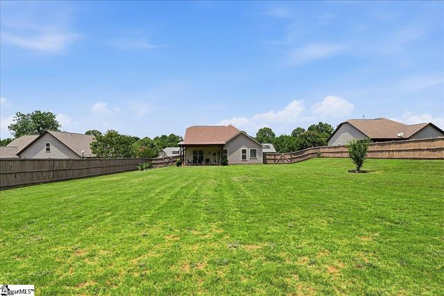 47 Rising Meadow Lane, Taylors, SC 29687