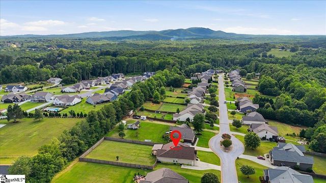 47 Rising Meadow Lane, Taylors, SC 29687