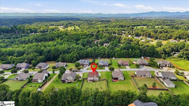 47 Rising Meadow Lane, Taylors, SC 29687