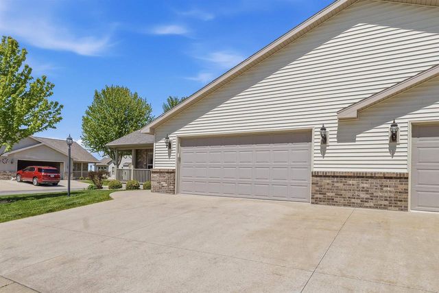 1359 MOONLIGHT LANE, Fond Du Lac, WI 54937