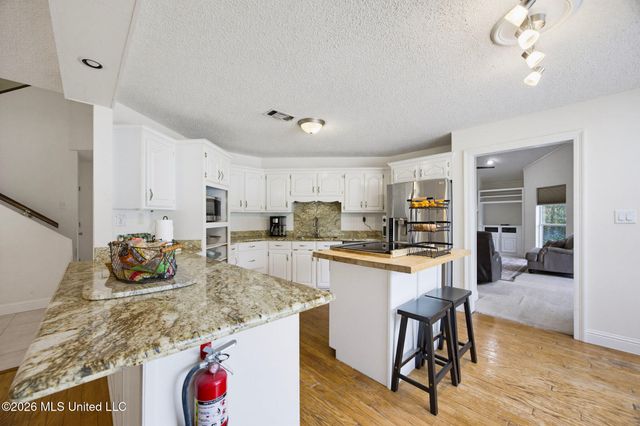 15002 Pontiac Place, Kiln, MS 39556