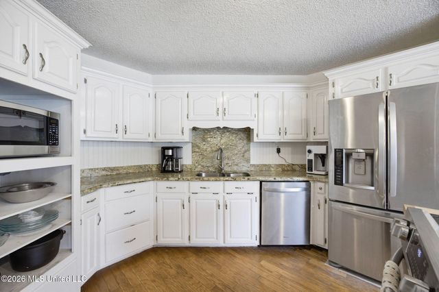 15002 Pontiac Place, Kiln, MS 39556