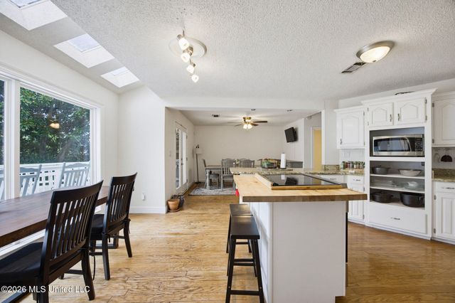 15002 Pontiac Place, Kiln, MS 39556