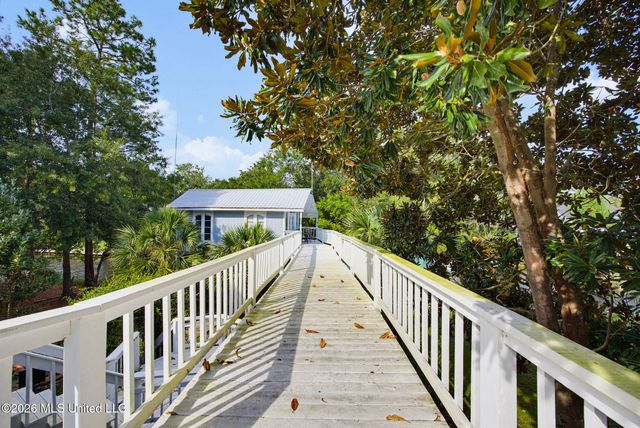 15002 Pontiac Place, Kiln, MS 39556
