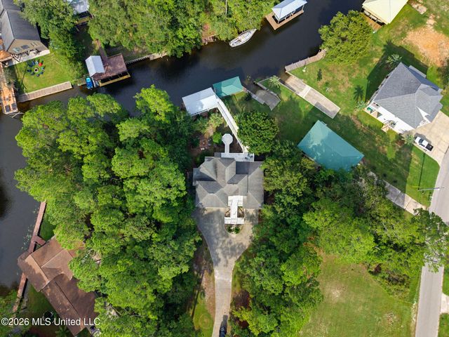 15002 Pontiac Place, Kiln, MS 39556