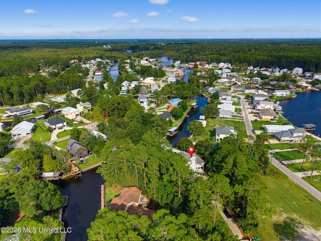 15002 Pontiac Place, Kiln, MS 39556