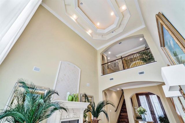 2221 NE 48th Court, Lighthouse Point, FL 33064