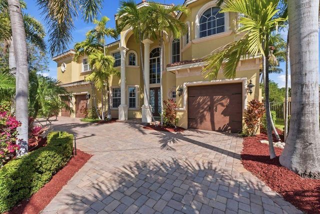 2221 NE 48th Court, Lighthouse Point, FL 33064