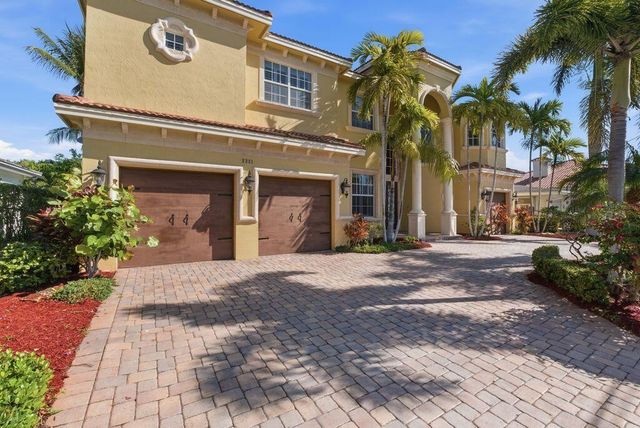 2221 NE 48th Court, Lighthouse Point, FL 33064