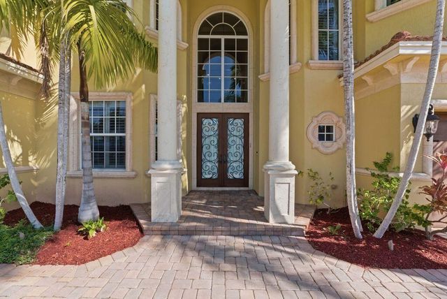 2221 NE 48th Court, Lighthouse Point, FL 33064