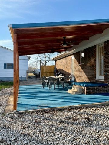 74 Freedom Ln, Winchester, TN 37398