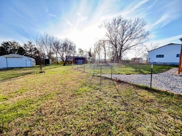 74 Freedom Ln, Winchester, TN 37398