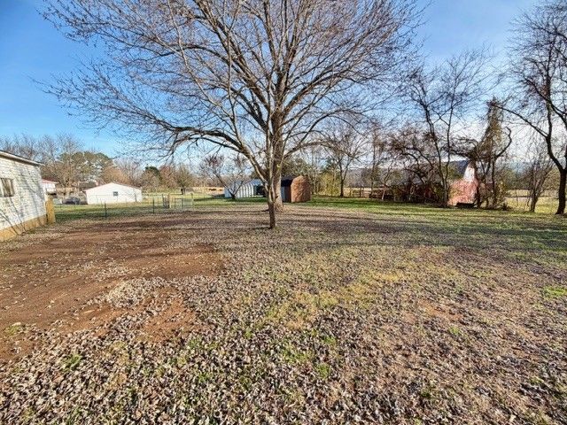 74 Freedom Ln, Winchester, TN 37398