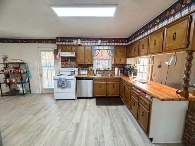 74 Freedom Ln, Winchester, TN 37398