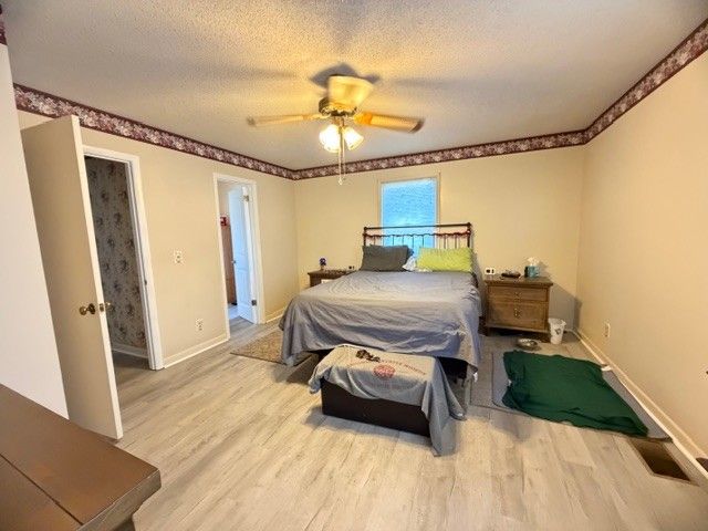 74 Freedom Ln, Winchester, TN 37398