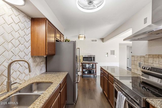 543 E FRANKLIN Avenue, Mesa, AZ 85204