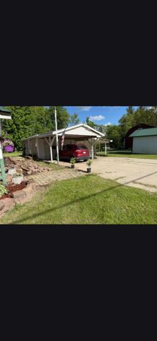 1066 Oberlin Road, Gladwin, MI 48624