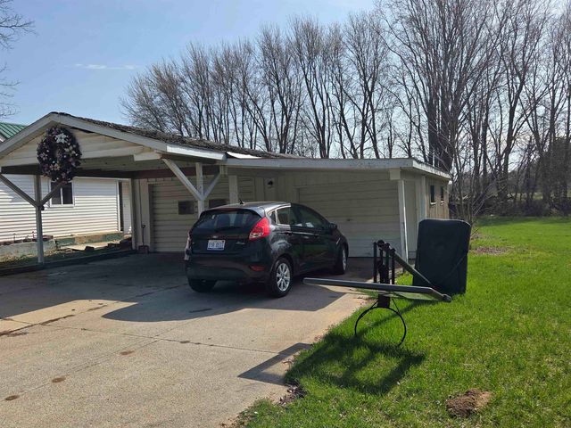 1066 Oberlin Road, Gladwin, MI 48624