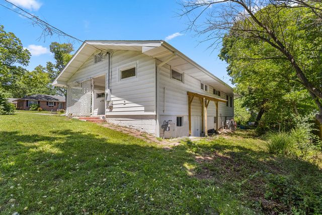 218 N 4th Street, Branson, MO 65616
