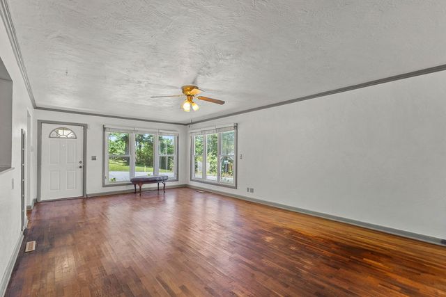 218 N 4th Street, Branson, MO 65616