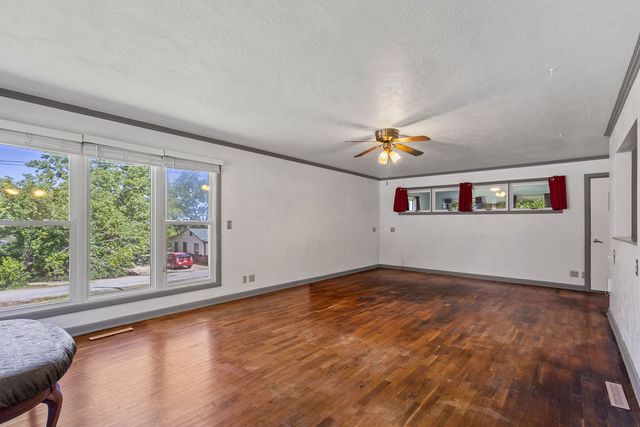 218 N 4th Street, Branson, MO 65616
