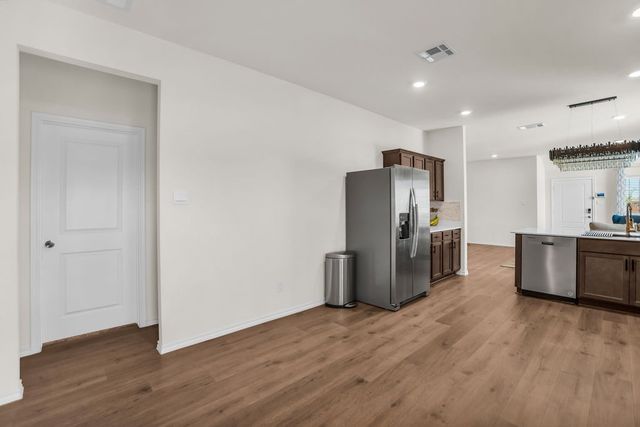 612 Daybreak Lane, Lavon, TX 75166