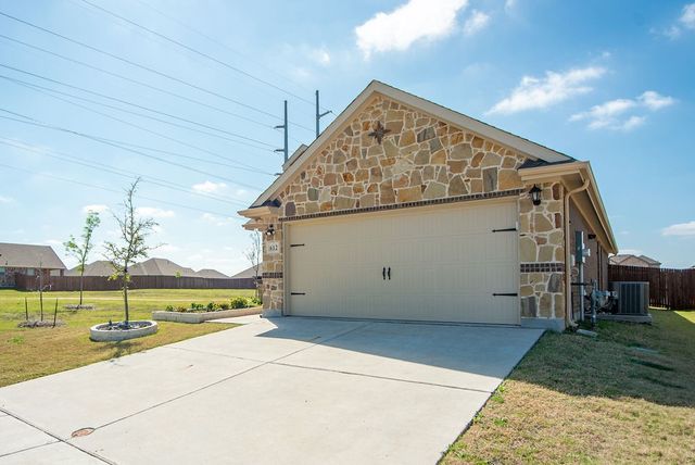 612 Daybreak Lane, Lavon, TX 75166