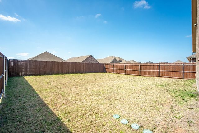 612 Daybreak Lane, Lavon, TX 75166