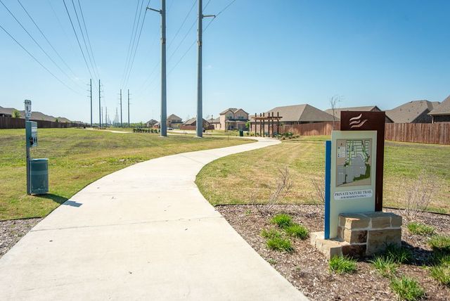 612 Daybreak Lane, Lavon, TX 75166