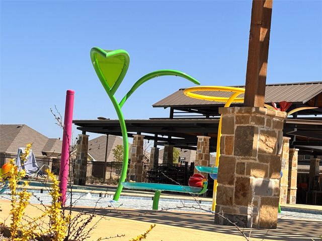 612 Daybreak Lane, Lavon, TX 75166