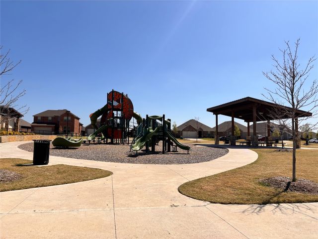 612 Daybreak Lane, Lavon, TX 75166