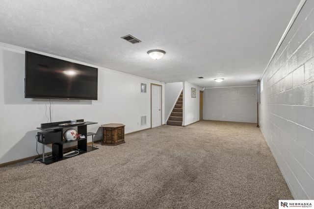 6420 Lexington Avenue, Lincoln, NE 68505