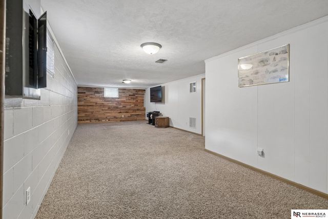 6420 Lexington Avenue, Lincoln, NE 68505