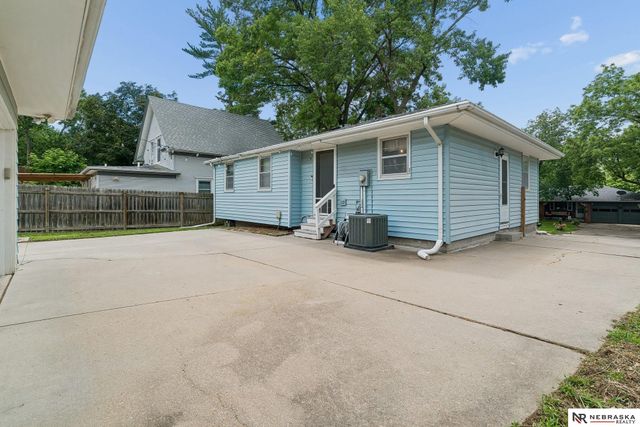 6420 Lexington Avenue, Lincoln, NE 68505