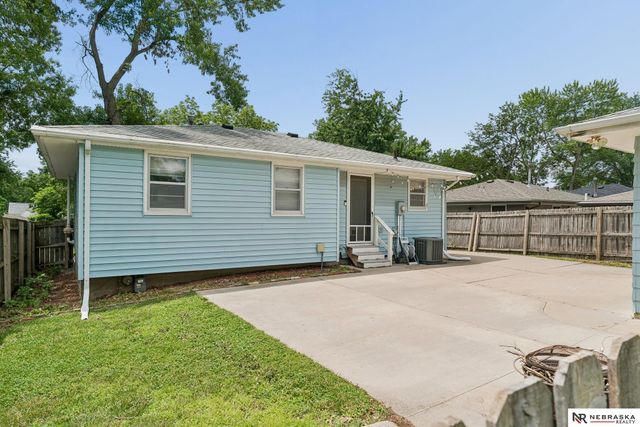6420 Lexington Avenue, Lincoln, NE 68505