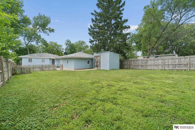 6420 Lexington Avenue, Lincoln, NE 68505