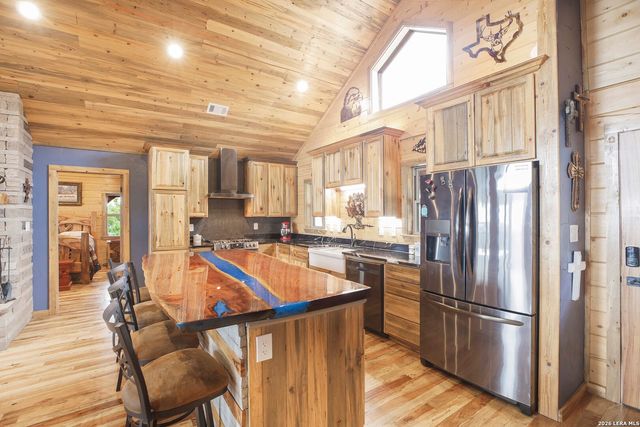 313 Timber Ridge, Pipe Creek, TX 78063