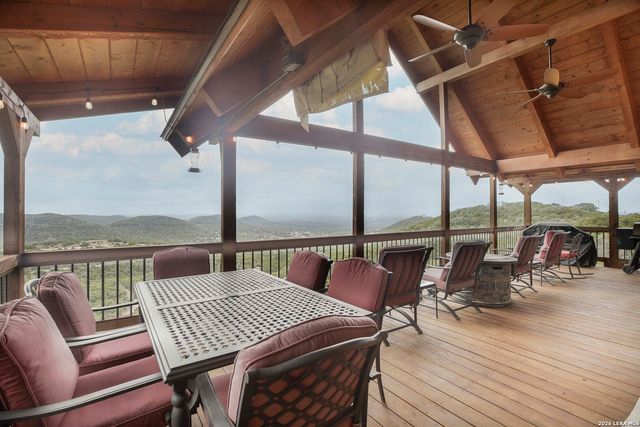 313 Timber Ridge, Pipe Creek, TX 78063