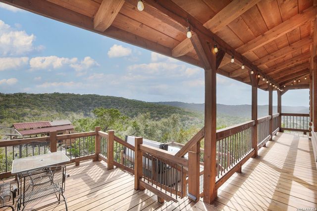 313 Timber Ridge, Pipe Creek, TX 78063